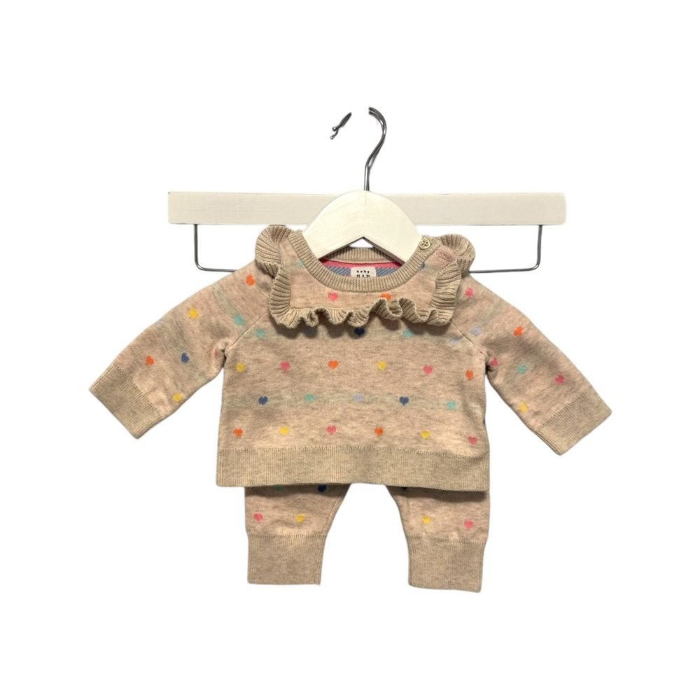 ⭐️ 5/$30 Gap Baby Knit Matching Set size 0-3 Months